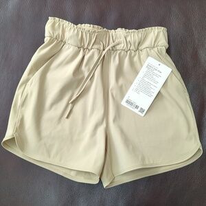 Lululemon Stretch High Rise Short 3.5" Trench